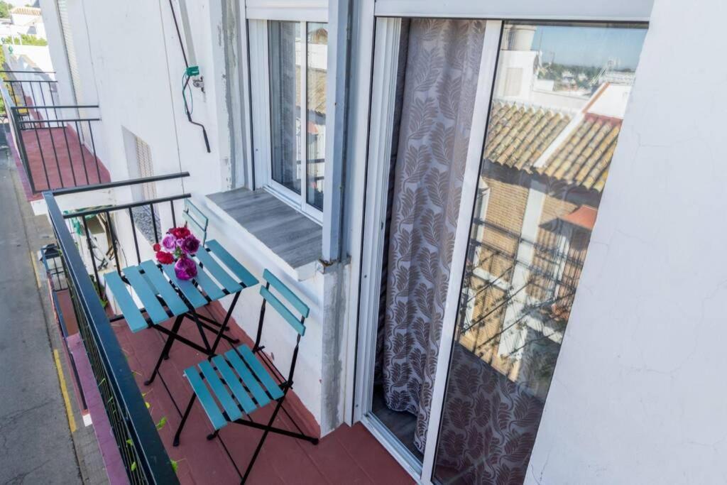 Pablo Neruda Tourist Home Carmona  Eksteriør bilde